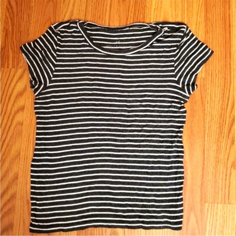 American Eagle Outfitters Black and White Striped Crop Top